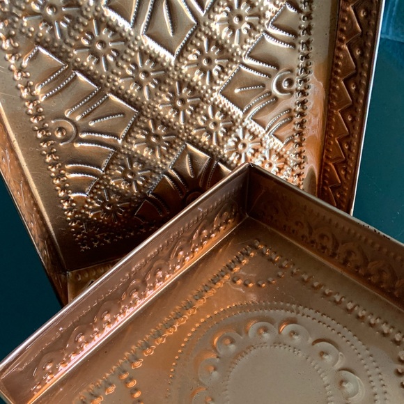 Copper colored pressed tin box - Picture 4 of 6